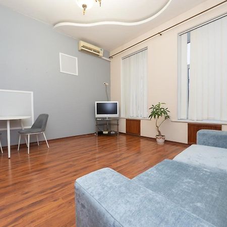 Затишна Квартира Біля Майдану Незалежності Kiew Exterior foto